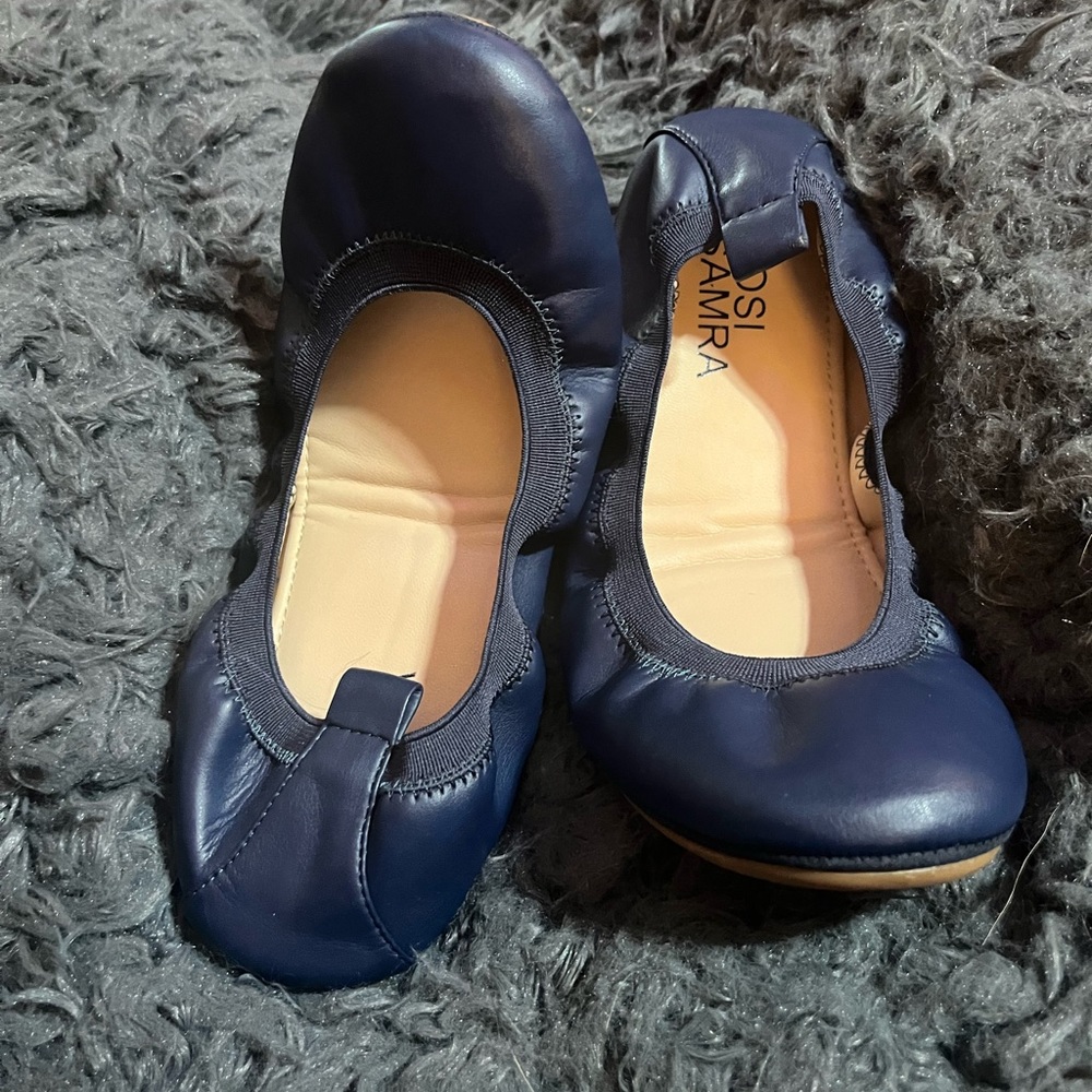 YOSI SAMRA navy blue leather, ballet flats, size 7 brand new